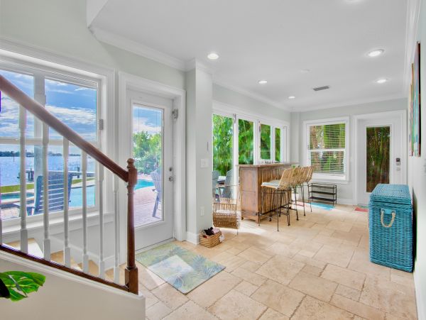 Anna Maria Bayfront Luxury Home Sleeps 15 with Pool & Spa