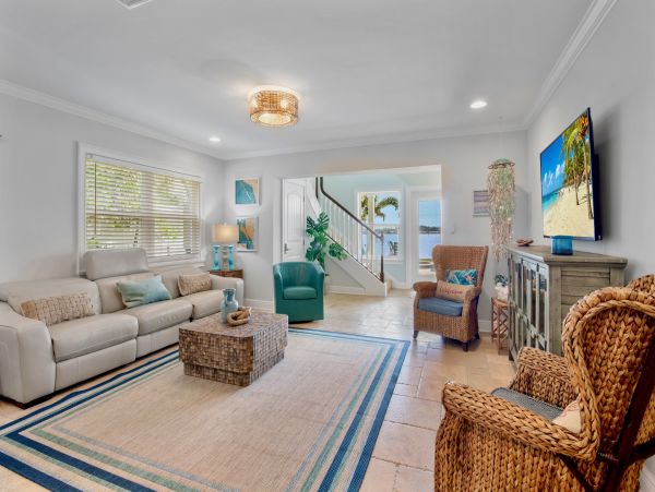 Anna Maria Bayfront Luxury Home Sleeps 15 with Pool & Spa