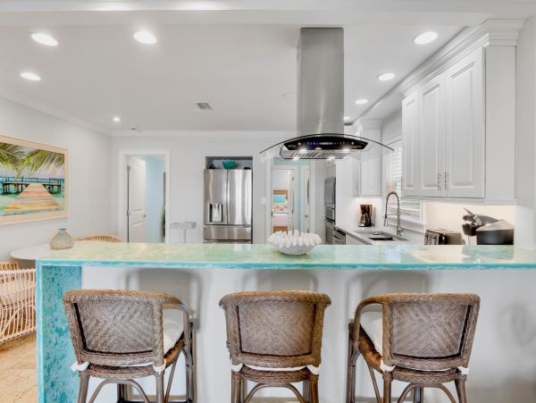 Anna Maria Bayfront Luxury Home Sleeps 15 with Pool & Spa