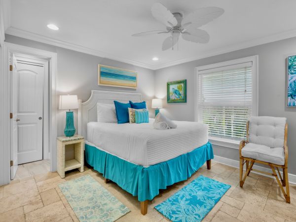Anna Maria Bayfront Luxury Home Sleeps 15 with Pool & Spa
