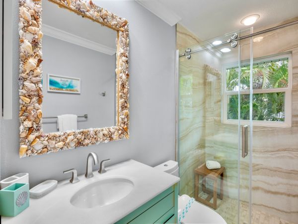 Anna Maria Bayfront Luxury Home Sleeps 15 with Pool & Spa