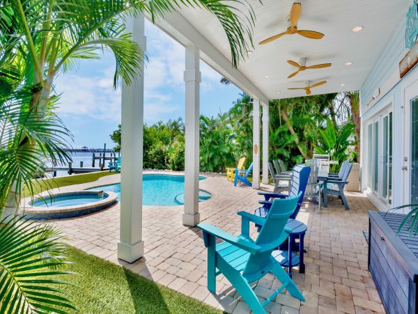 Anna Maria Bayfront Luxury Home Sleeps 15 with Pool & Spa