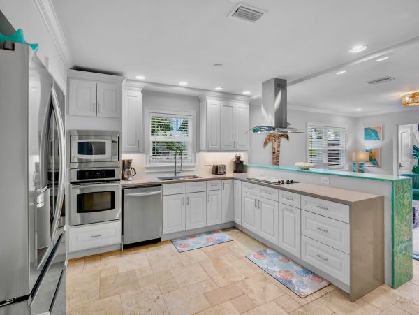 Anna Maria Bayfront Luxury Home Sleeps 15 with Pool & Spa