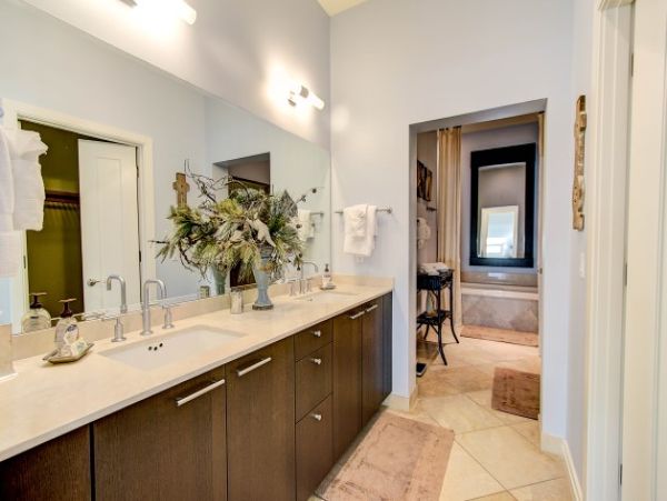 Penthouse Beachfront Elegance on Siesta Key