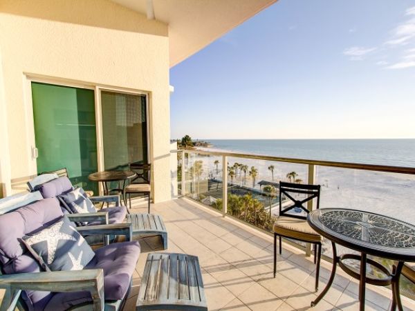 Penthouse Beachfront Elegance on Siesta Key