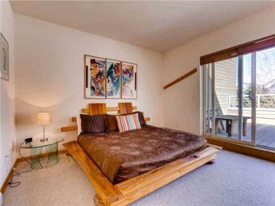 Three Bedroom Ski Vacation Rental One mile from Vail Village