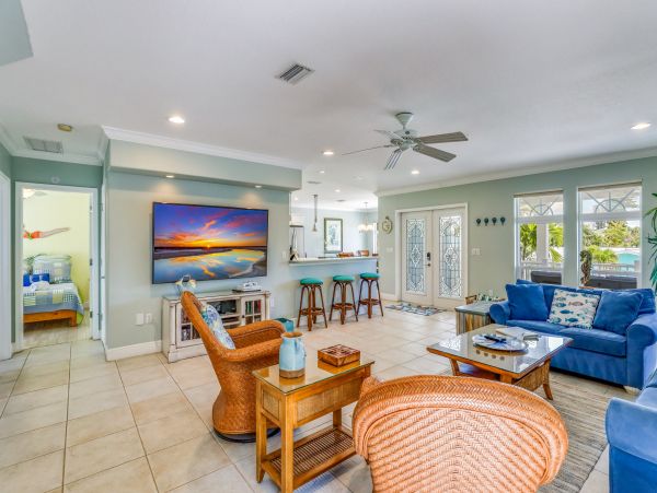 Holmes Beach 4 Bedroom Vacation Rental Pool