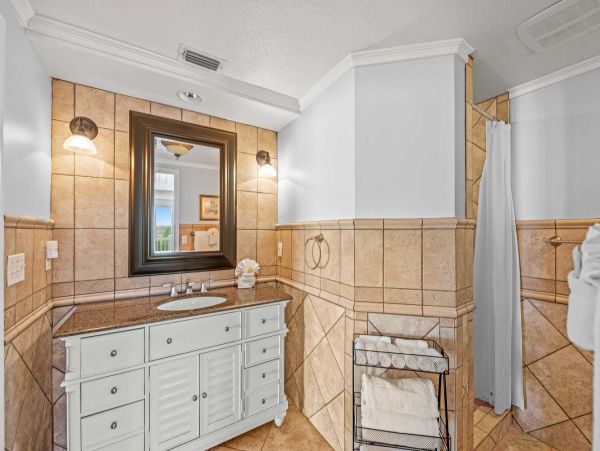 Luxury Three Bed Accommodation Bay Beachfront
