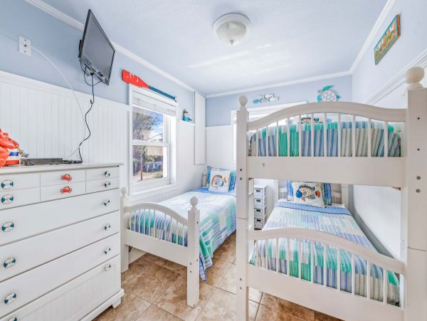 Luxury Three Bed Accommodation Bay Beachfront