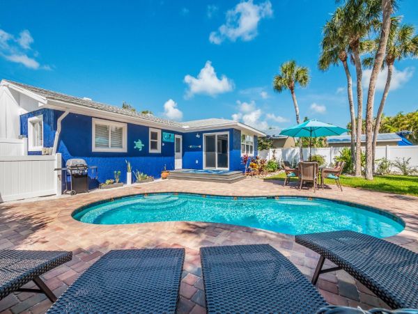 Luxury Pool Home Blocks from the Beach in Anna Maria