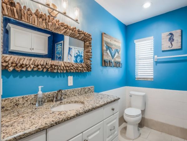 Luxury Pool Home Blocks from the Beach in Anna Maria