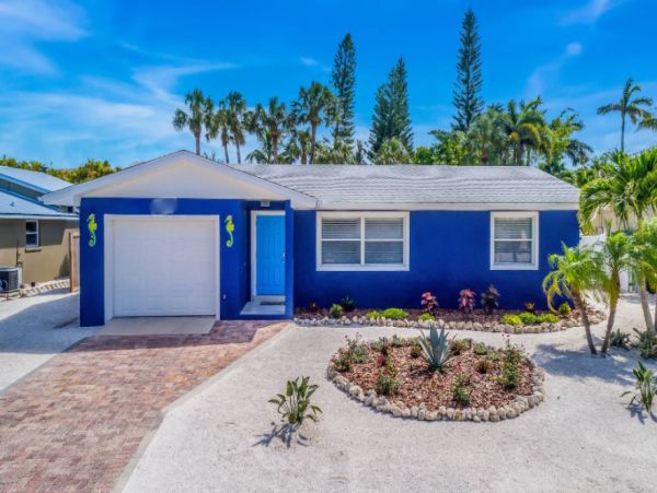 Luxury Pool Home Blocks from the Beach in Anna Maria