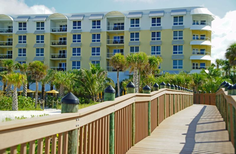 2 Bedroom Premier Luxury Condo Plus a Den on the Beach