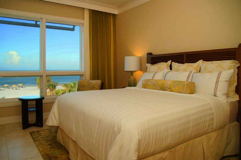 2 Bedroom Premier Luxury Condo Plus a Den on the Beach