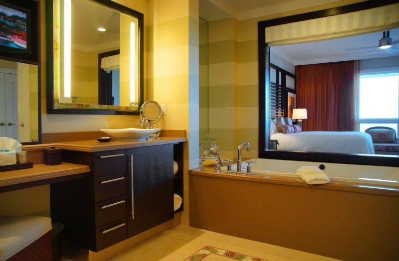 2 Bedroom Premier Luxury Condo Plus a Den on the Beach