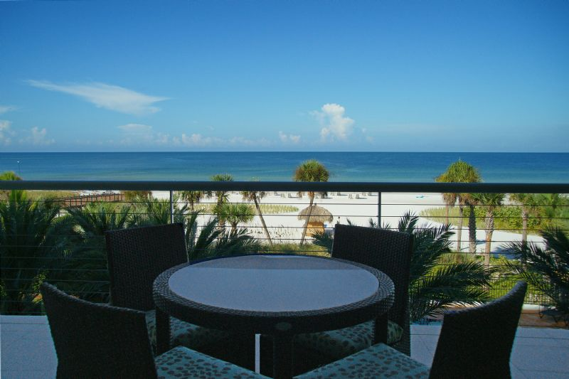 2 Bedroom Premier Luxury Condo Plus a Den on the Beach