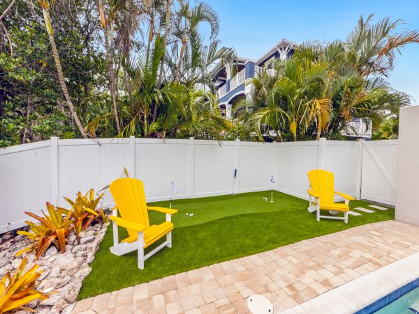 Anna Maria Spacious Vacation Pool Home with Four bedrooms