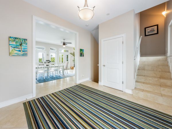 Anna Maria Spacious Vacation Pool Home with Four bedrooms
