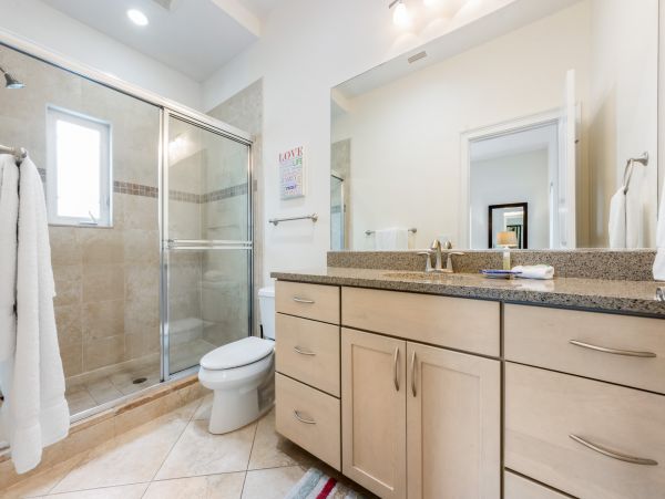 Anna Maria Spacious Vacation Pool Home with Four bedrooms