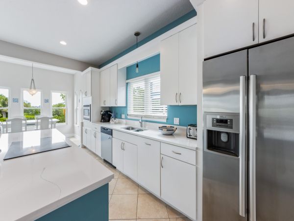 Anna Maria Spacious Vacation Pool Home with Four bedrooms