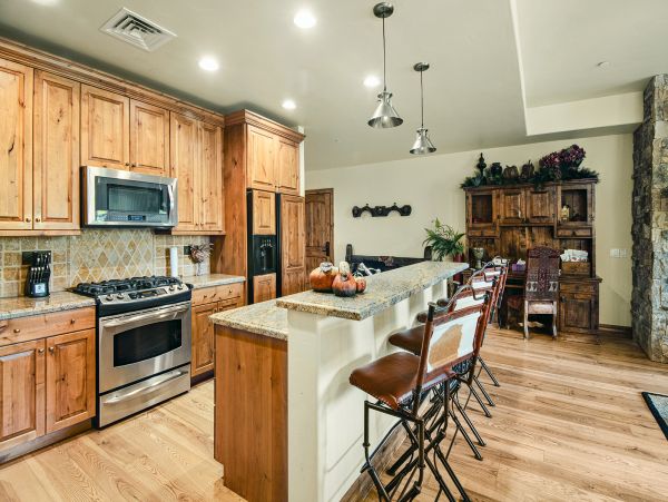 Beaver Creek Vacation Rental: Ski Access & Poolside Comfort