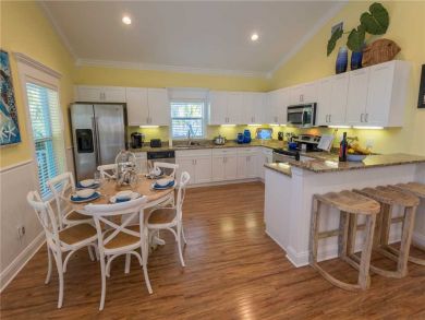 Island Beach Vacation Rental with 4 Bedrooms Anna Maria