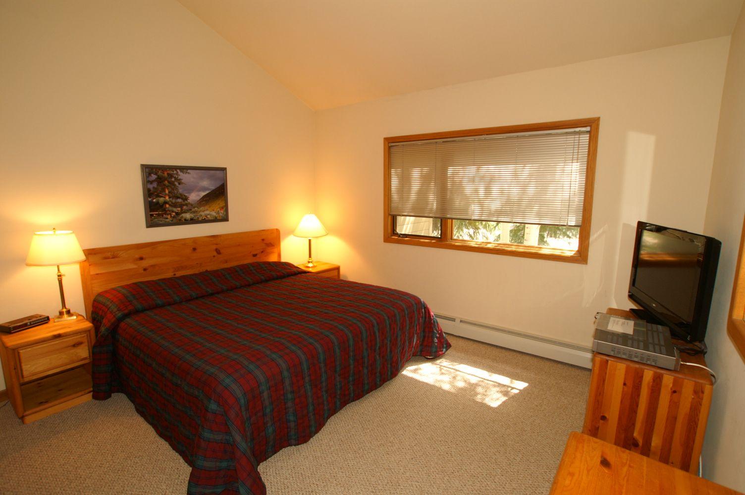 Bedroom 2 with king bed