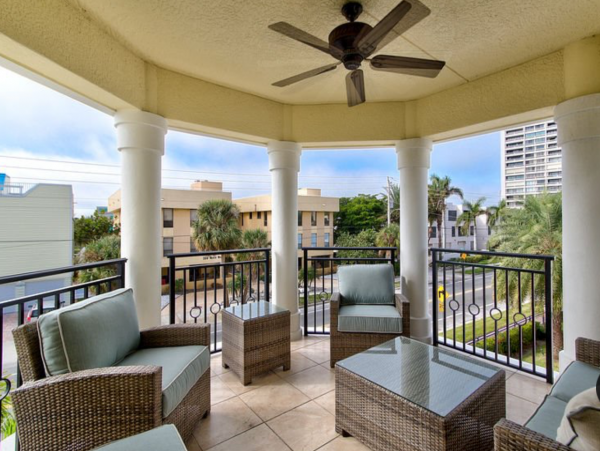 Luxury Two Bedroom Vacation Condo Across From Beach