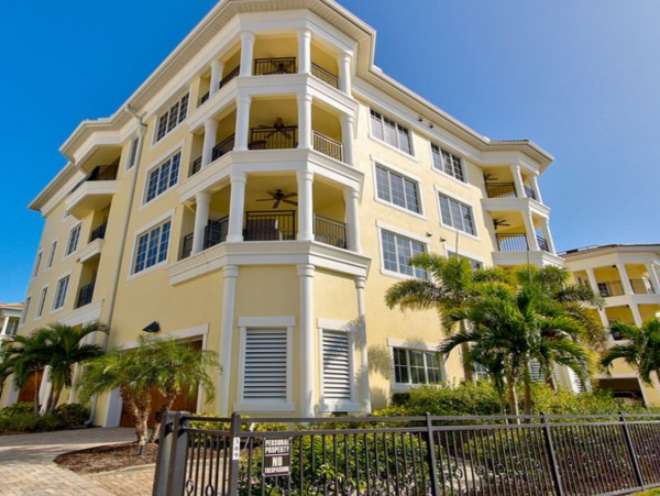 Luxury Two Bedroom Vacation Condo Across From Beach