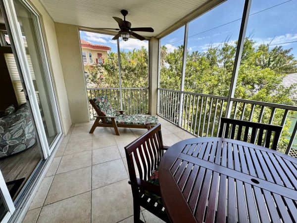 Luxury 3 bedroom Town Home w/ Pool Anna Maria Island Rental