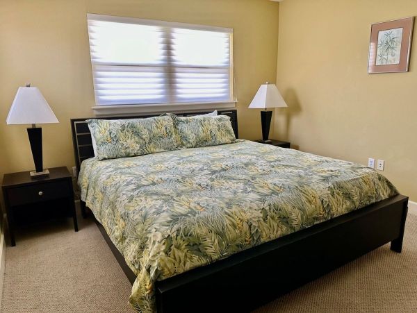Luxury 3 bedroom Town Home w/ Pool Anna Maria Island Rental