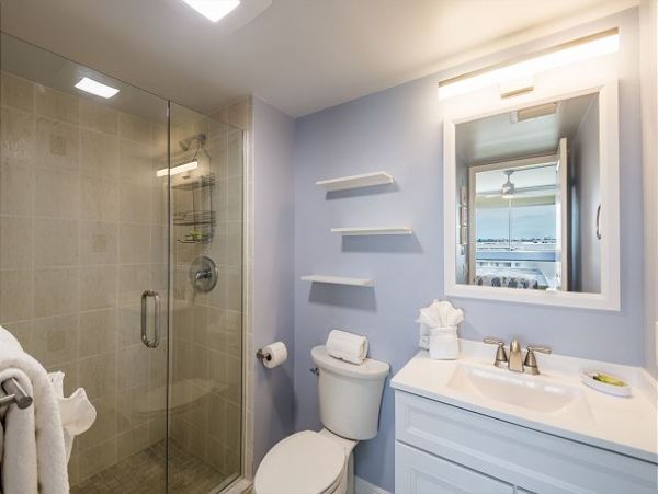 Lovely Beach to Bay 2 Bedroom Siesta Key Rental