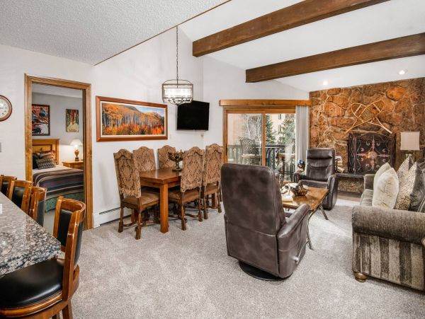 Vail Vacation Condo Sleeps Ten Guests