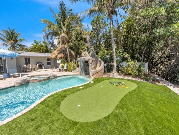 Five Bedroom Anna Maria  Home with Water Slide Pool & Views
