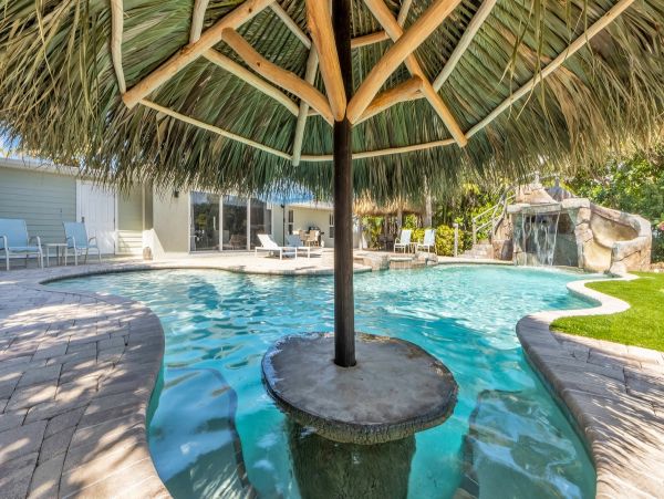 Five Bedroom Anna Maria  Home with Water Slide Pool & Views