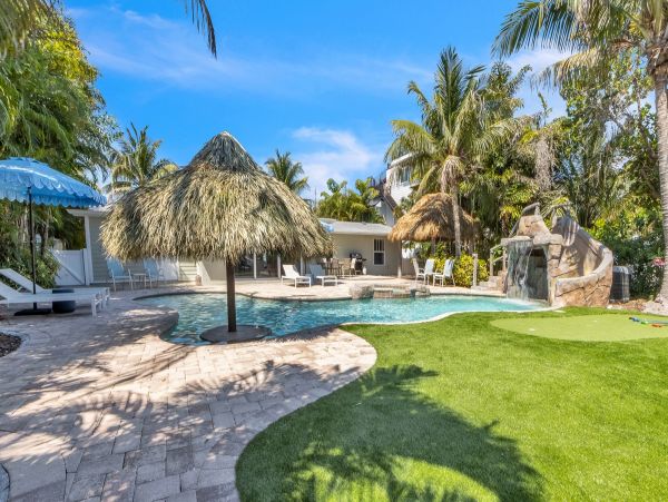Five Bedroom Anna Maria  Home with Water Slide Pool & Views