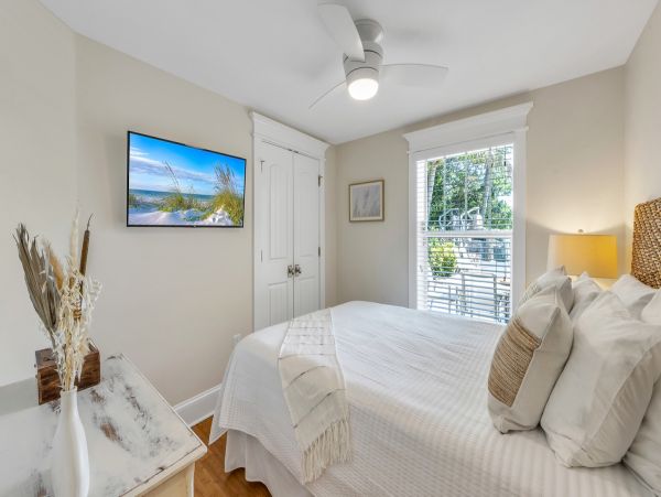 Five Bedroom Anna Maria  Home with Water Slide Pool & Views