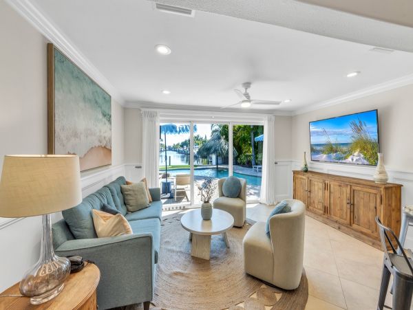 Five Bedroom Anna Maria  Home with Water Slide Pool & Views