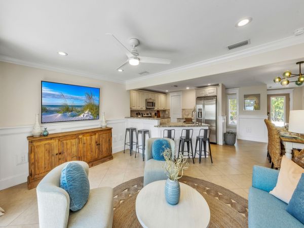Five Bedroom Anna Maria  Home with Water Slide Pool & Views