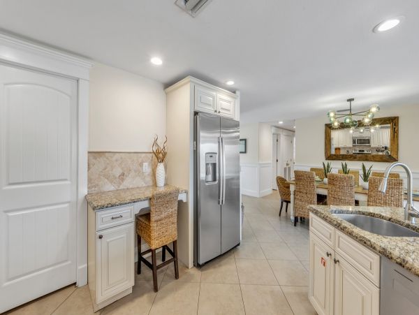 Five Bedroom Anna Maria  Home with Water Slide Pool & Views
