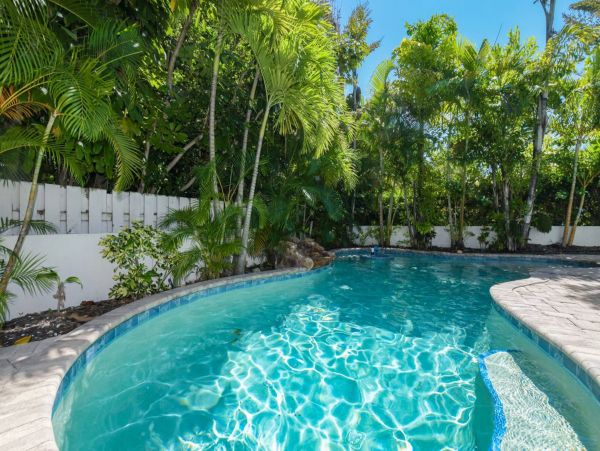 Anna Maria Island Rental 3 Bedrooms With Private Pool