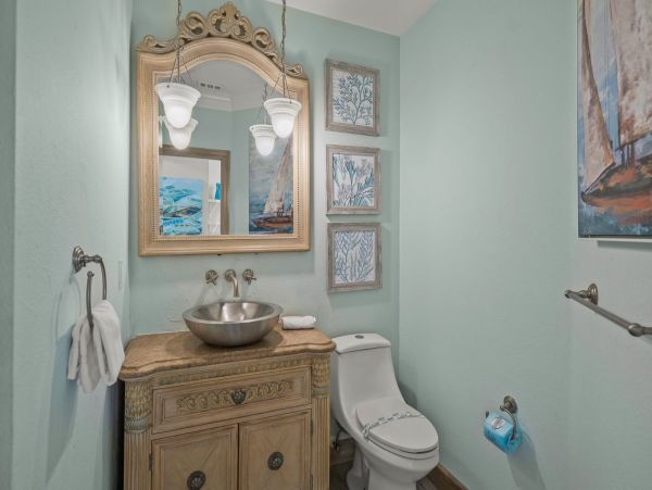 Siesta Key Duplex Shared Pool Short Walk to Beach