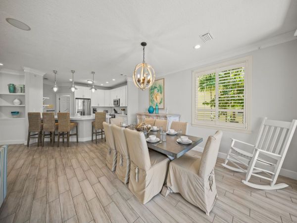 Siesta Key Duplex Shared Pool Short Walk to Beach
