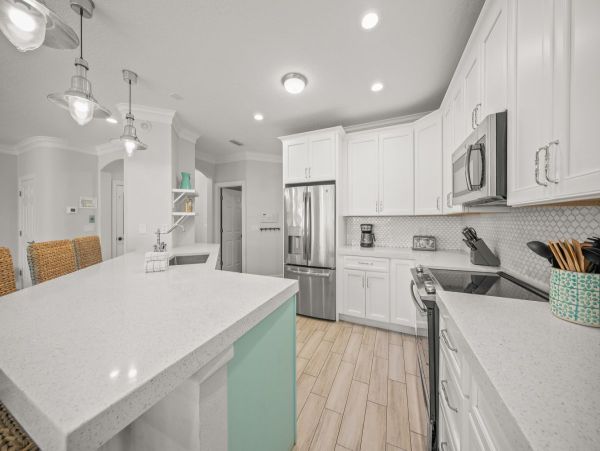 Siesta Key Duplex Shared Pool Short Walk to Beach