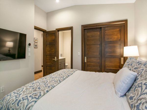 Luxury Vail Vacation Rental House with 5 Bedrooms Sleeps 12