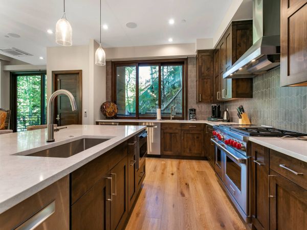 Luxury Vail Vacation Rental House with 5 Bedrooms Sleeps 12