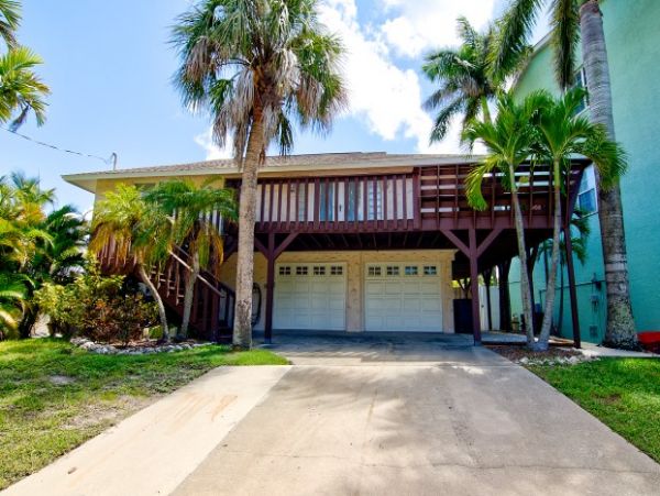 Siesta Key 3 Bedroom Vacation Home Sleeps Eight Private Pool