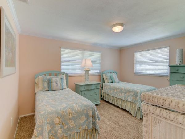 Siesta Key 3 Bedroom Vacation Home Sleeps Eight Private Pool