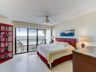 Siesta Key Townhome by the Village Beach Beauty