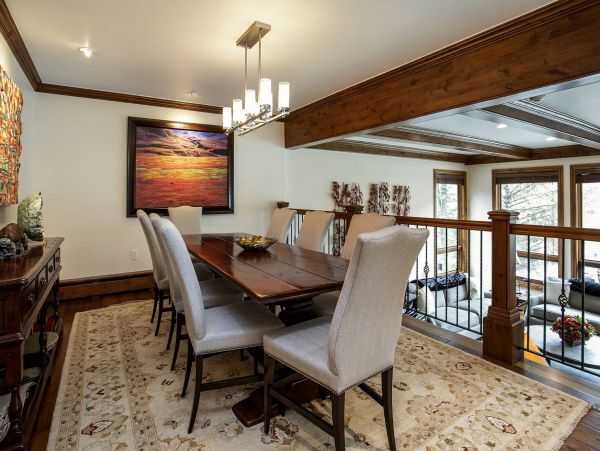 Ski In Ski Out to Vail Gondola-Five Bedroom Ski Rental Home